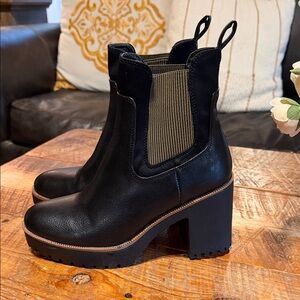 Chinese Laundry Black Chelsea Lug Heel Boots with Tan Elastic Panels
